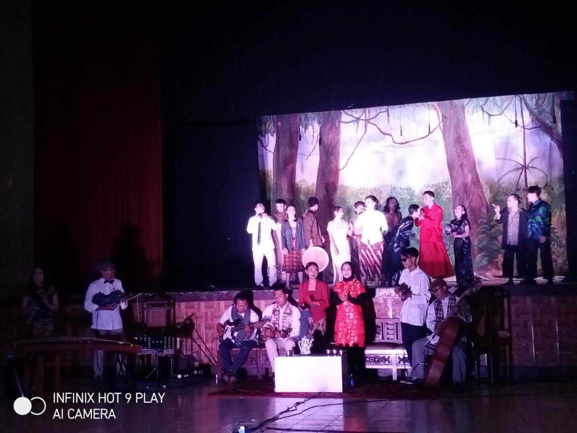 Pesan Moral Theatre ‘Chungking Djakarta’ Karya Bung Karno