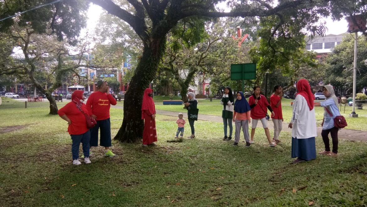 Exceptional Child Berlomba dan Bermain di Alun-alun Kota Malang