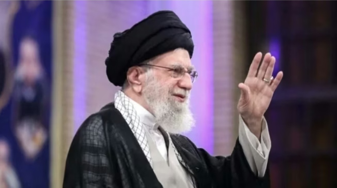 IRAN BERDUKA, AYATOLLAH ALI KHAMENEI MENINGGAL DIBANTAI ISRAEL-AS